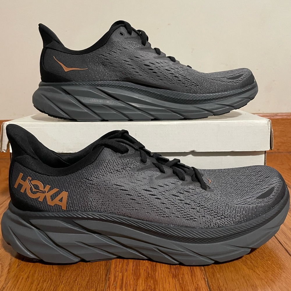 Hoka One One Clifton 8